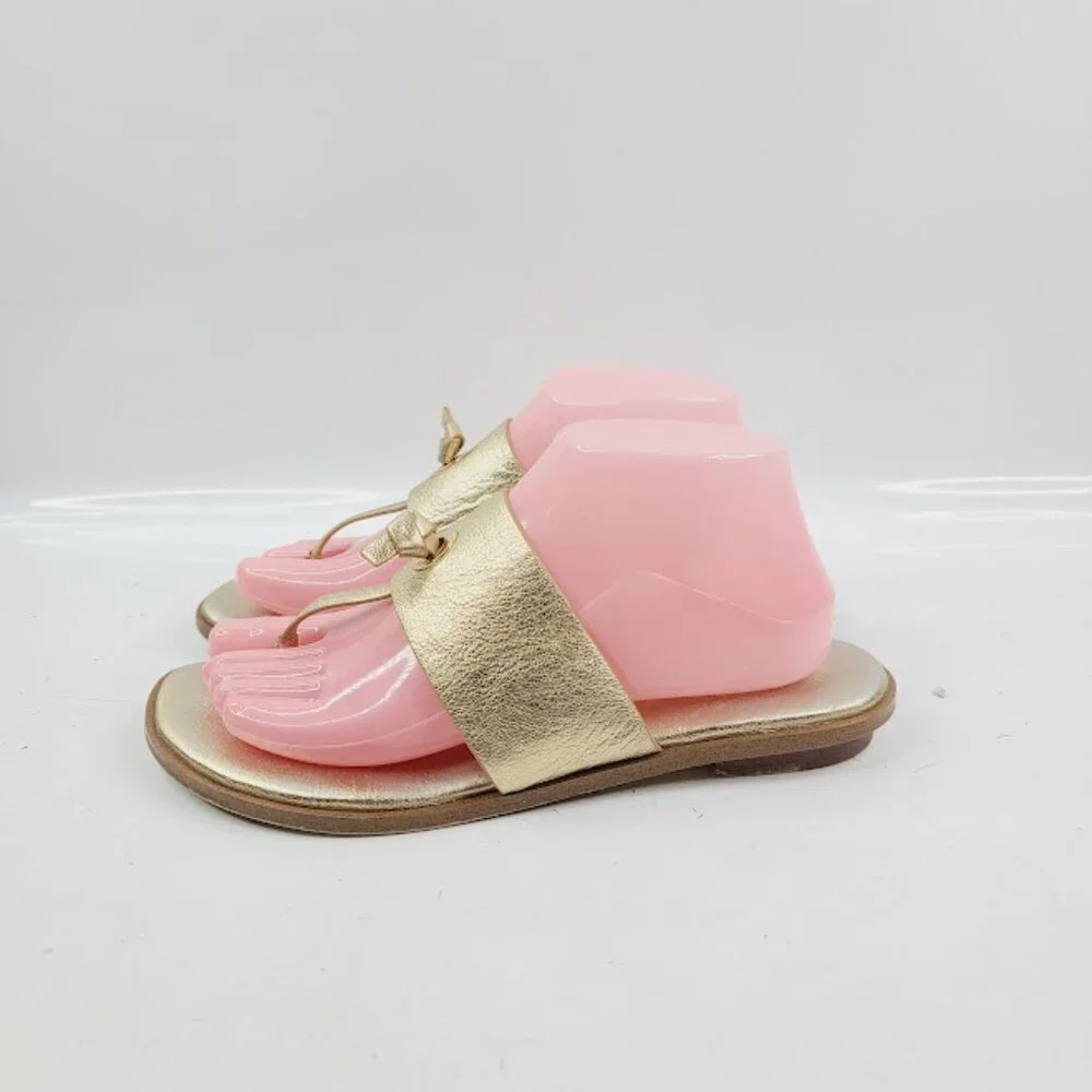 Michael Kors Women's Gold Leather Slip-On‎ Luxe Flat Thong Sandal Size 8.5